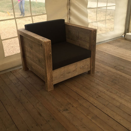 Lounge Sessel, Kantholzrahmen