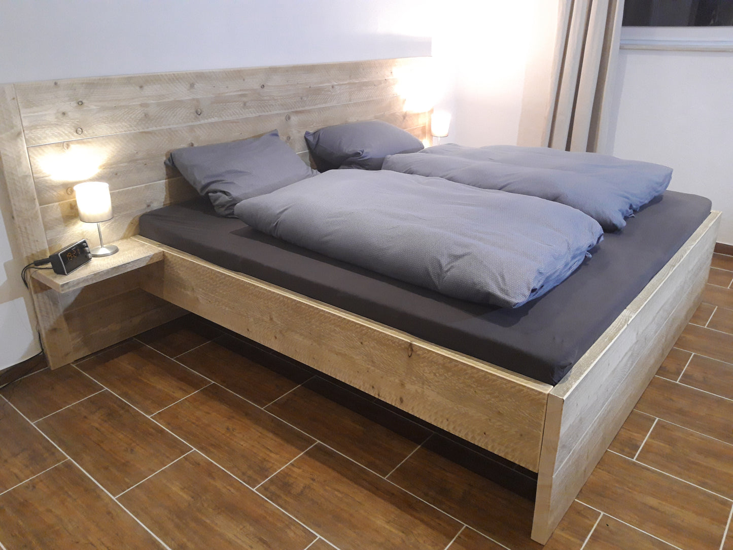 Bauholz Bett, klassisch