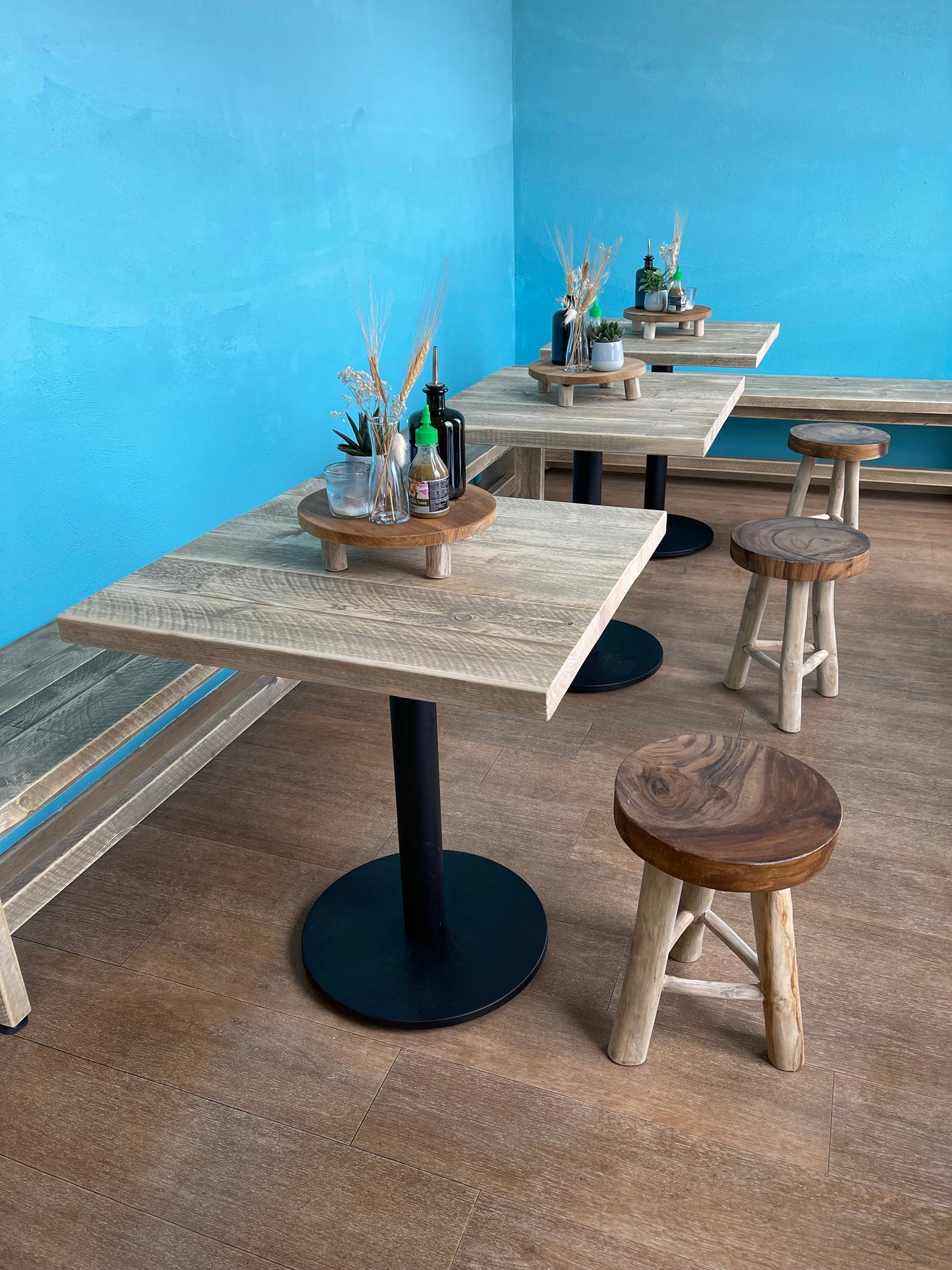 Bauholz Hochtisch, Vollmetallgestell